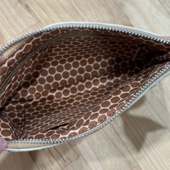 Brighton Pouch - Picture 5 of 10